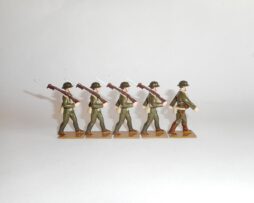 WW31: US Marine Corps (Marching Helmet)